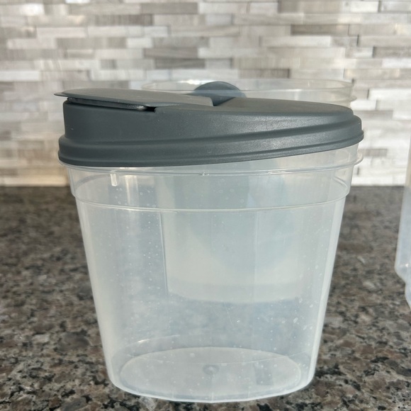 Clear Plastic Storage Containers x5 - Picture 3 of 6